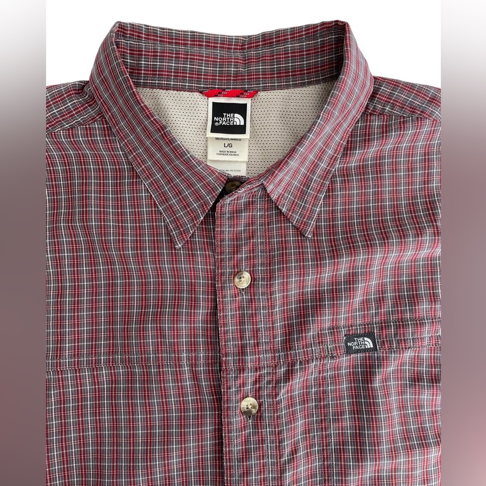The North Face NWOT Zipper Pocket Mens Red Plaid Long Sleeve Button up Shirt L